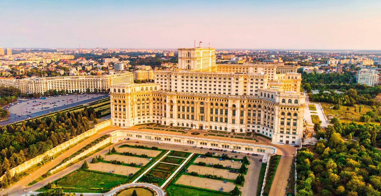 Bucharest Holidays 2024 2025 FirstChoice Co Uk   LOC L59964 Shutterstock 1174394233WebOriginalCompressed 